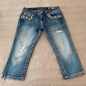Miss Me signature Capri jeans